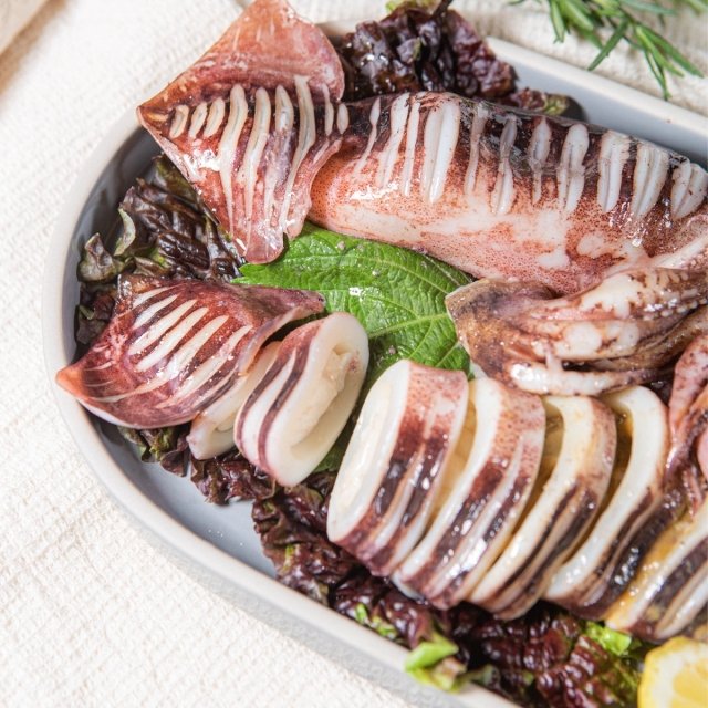 자연산 손질 통오징어 파품 500g(3~8미) x 2팩 (총 1kg)