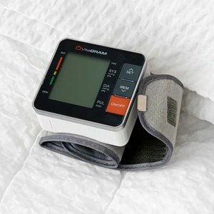 비타그램 자동 전자 가정용 혈압계 손목형 혈압측정기 PG800A11