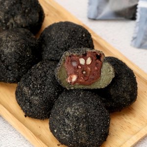 [제주 특산품!] 제주떡집 오메기떡 3종 70개 (팥 30개 + 콩고물 20개 + 흑임자 20개)