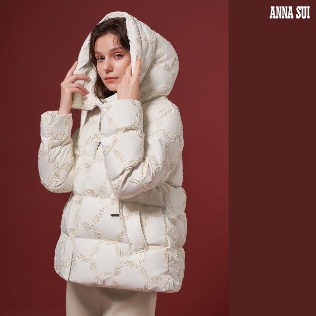 안나수이 메탈 자수 구스 다운 1종