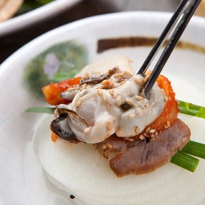 제철 통영 깐 생굴 1kg x 70미내외