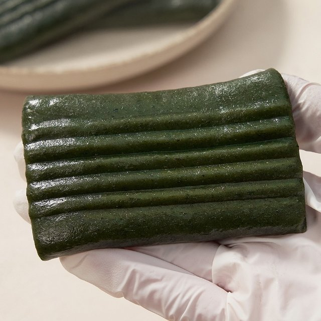 명가삼대떡집 진도 햇 해풍 쑥으로 만든 명가삼대떡집 쑥 절편 개별포장 1kg (15-18개)