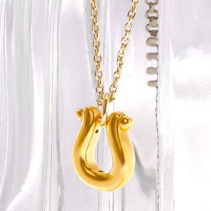 [골드퀸즈] 24K 순금 행운의 말발굽 목걸이 (24K 펜던트 + 체인 목걸이)