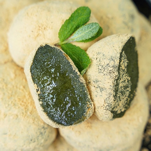 [전라도 청년] 해풍맞고 자란 쑥 인절미 4kg (40개) (콩가루증정)