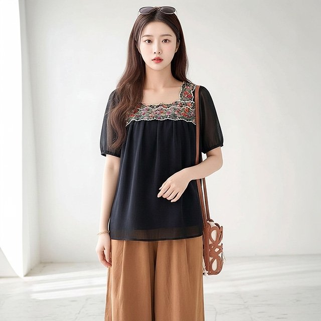 [루미루나]슬라브하늘하늘자수티블라우스(색상선택)