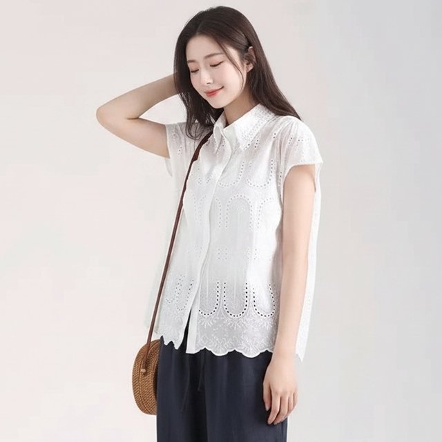 [헬리꽁땡]메르퀸펀칭레이스블라우스2종