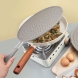 키친구 실리콘 후라이팬 냄비 만능 커버 덮개 오염방지뚜껑 소 28cm