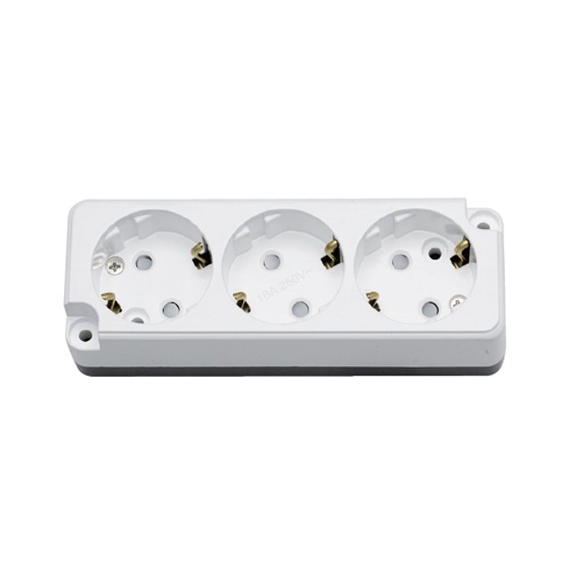 노출형 3구 접지 콘센트