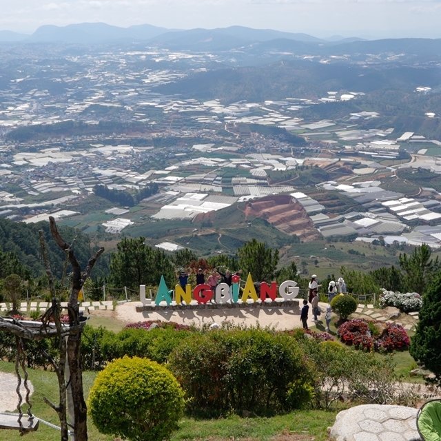 웹투어 다낭호이안vs나트랑달랏