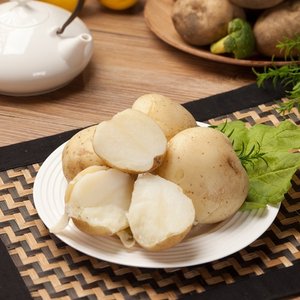 25년 햇 포슬한 국내산 고향감자 10kg (개당50~70g)