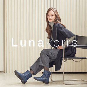 루나코어스 양가죽 버클 스트랩 부츠