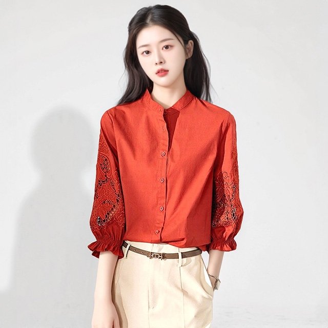 [헬리꽁땡]플라워펀칭프릴블라우스2종