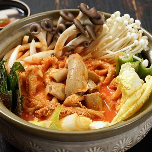 얼큰한 소 곱창 전골 1kg 모츠나베 수입소곱창 소위 내장전골 소부산물 수입곱창 집에서 소주안주 캠핑메뉴