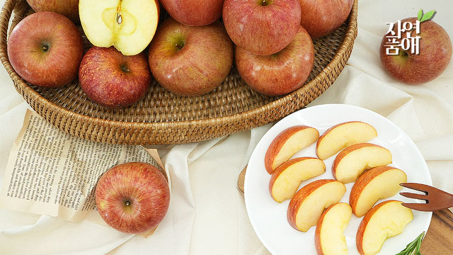 (자연품애) 달콤한 가정용 사과 10kg (중대과)