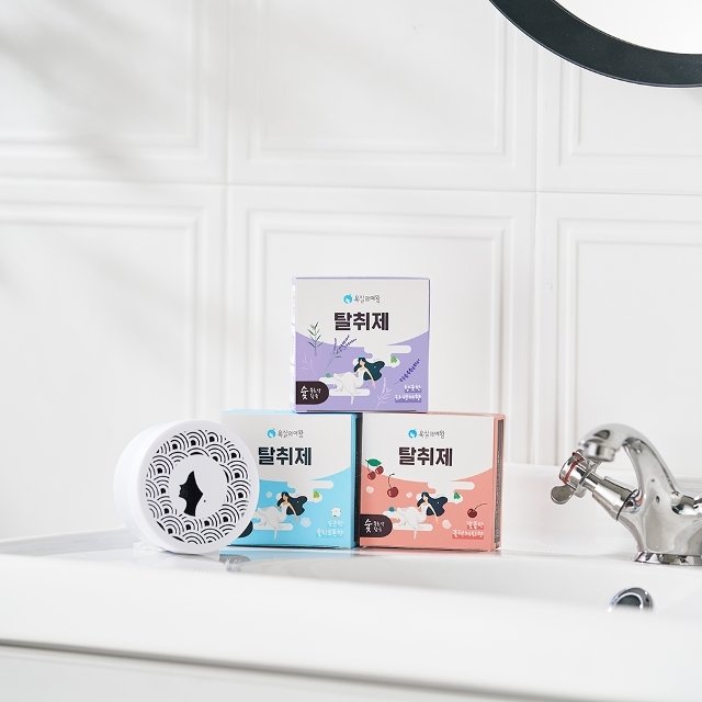 욕실의여왕 고체형 실내탈취제 6개세트(블랙체리2/라벤더2/클린코튼2)